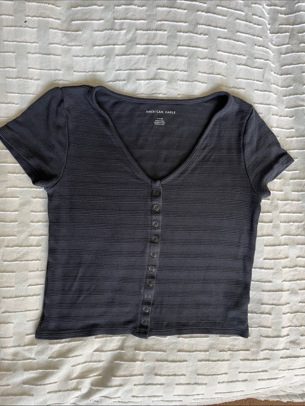 American Eagle Outfitters Blue/Grey Button-Front V-Neck Short Sleeve Crop Top Sm
